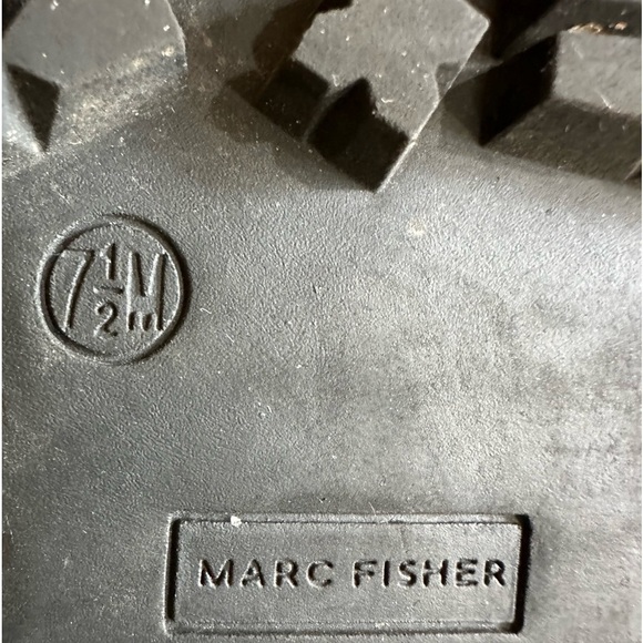 Marc Fisher Padmia White Leather Chelsea Combat Lug Sole Boots 7.5 - Picture 5 of 9